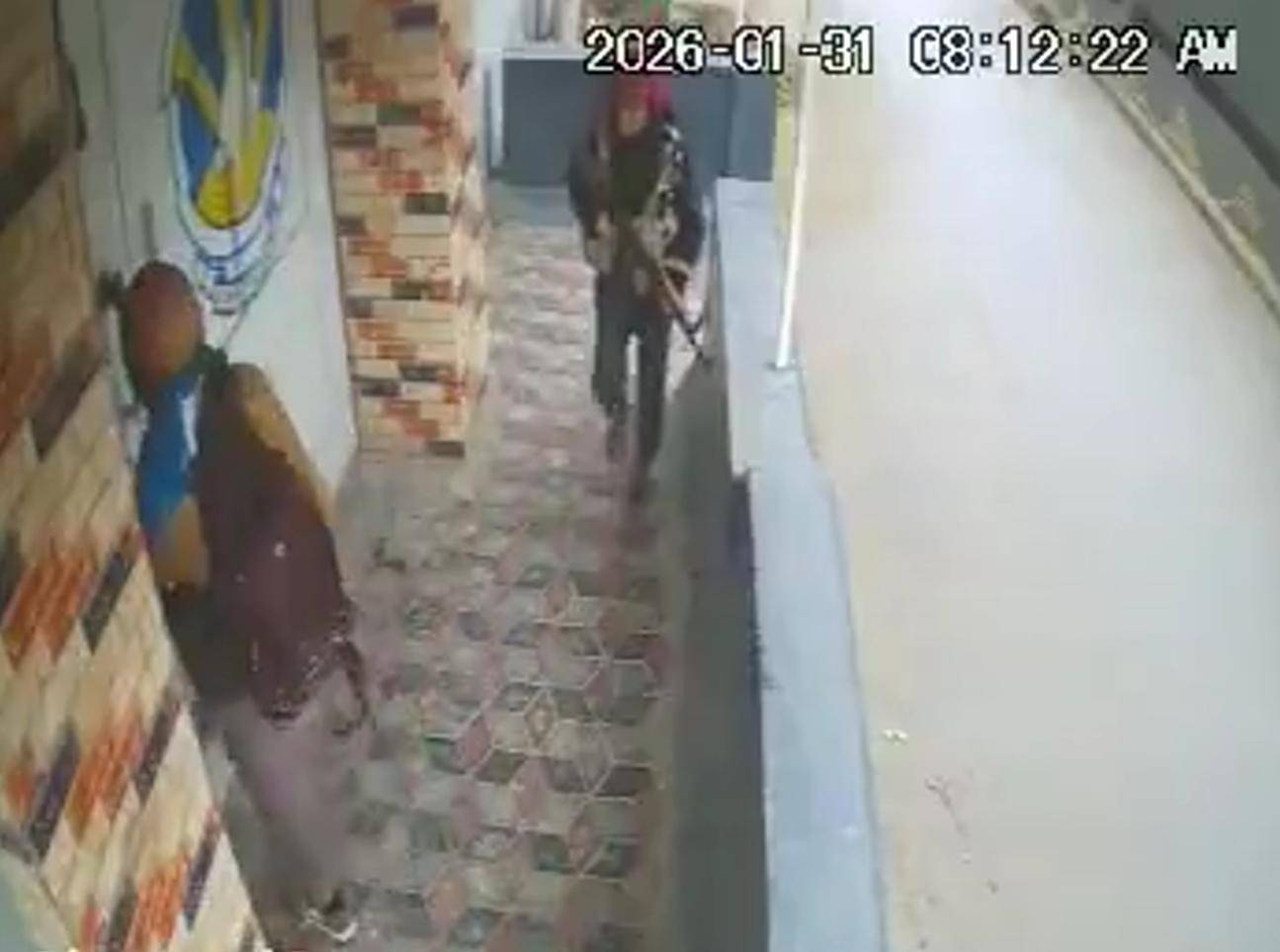 血拼一夜！千名叛軍死亡衝鋒，巴鐵翼龍大開殺戒：美械武器全被炸