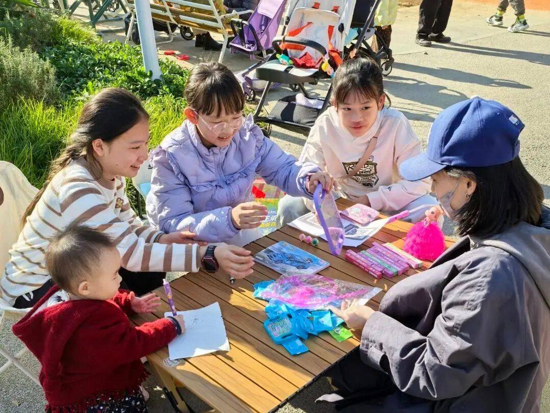 從“職業懵懂”到“商業實戰” 這所小學把職業體驗課程開進真實社會