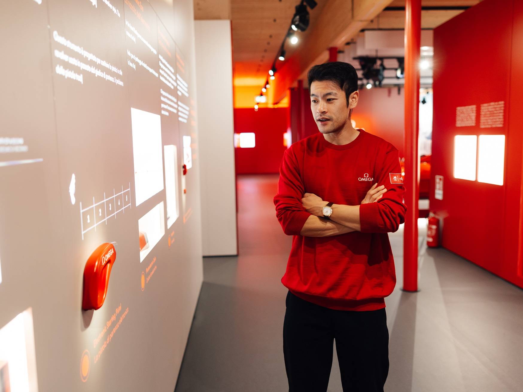 潮訊 | 理查米爾助力女性船隊完成環球壯舉，速度滑冰冠軍寧忠巖參觀歐米茄展館，COACH釋出“書寫真我故事”廣告大片