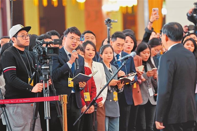 首場“部長通道”科技含量滿滿（部長通道）