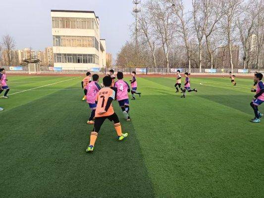 淄博市博山區四十畝地小學舉行“校長杯”足球聯賽