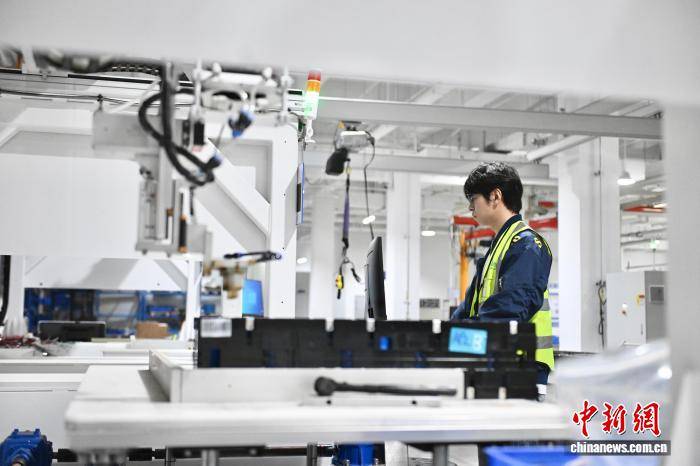 安徽合肥：新能源汽車配件產業加速跑
