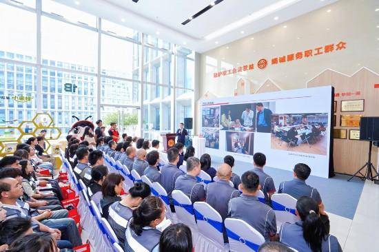 深圳職工有了“隨身圖書館”