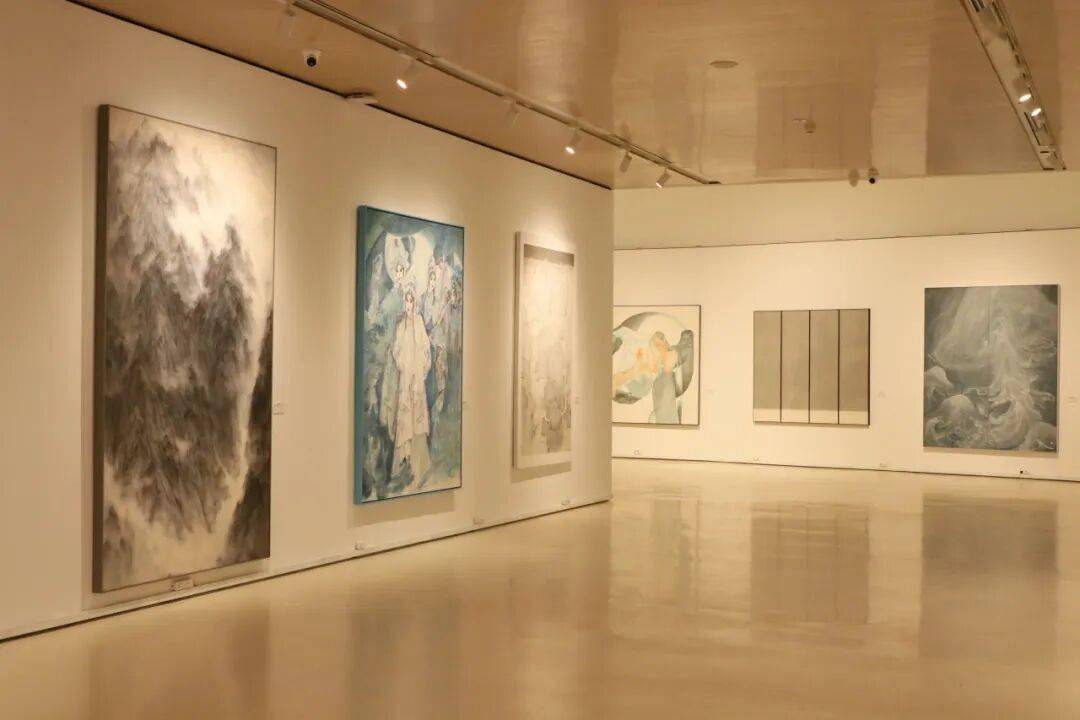 五一打卡必去！“中央美院研究生畢業展”千餘件作品見證“煥彩共生”