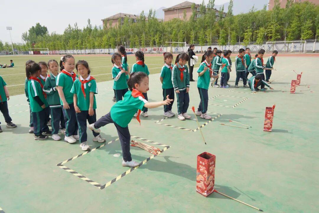 這所“寶藏”小學，靠啥征服了海淀家長的心？