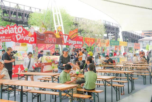 微醺、美食、電音……來石景山，首鋼園北京精釀啤酒節氛圍感直接拉滿！