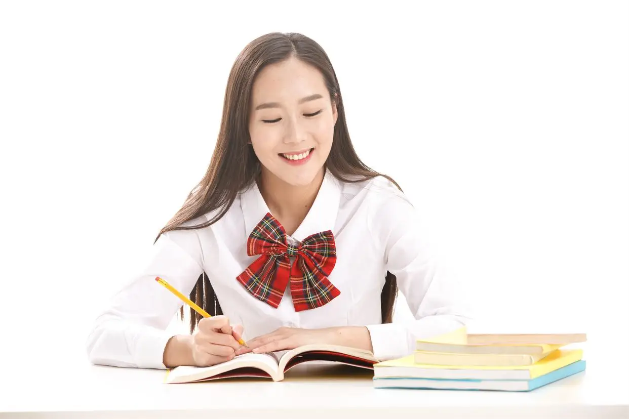 原創女性有親密意願時，根本不會明說但多半會這麼操作