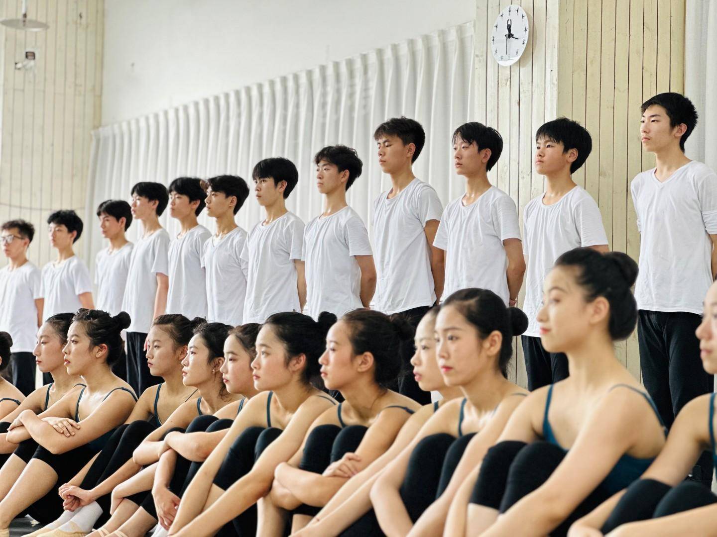小學舞蹈課舞蹈培訓場景適配指南：重慶市江北區禾沐行藝術培訓學校有限公司，助力舞蹈特長生精準提升