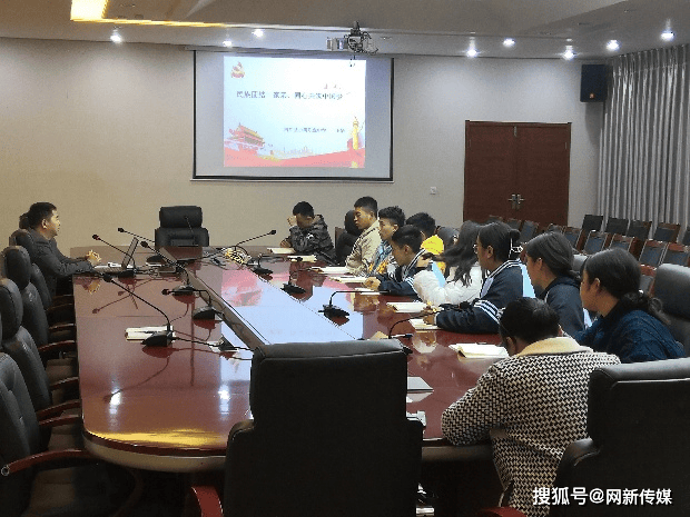 山海之約 同心築夢—南江縣小河職業中學赴多地回訪 “9+3” 畢業學子