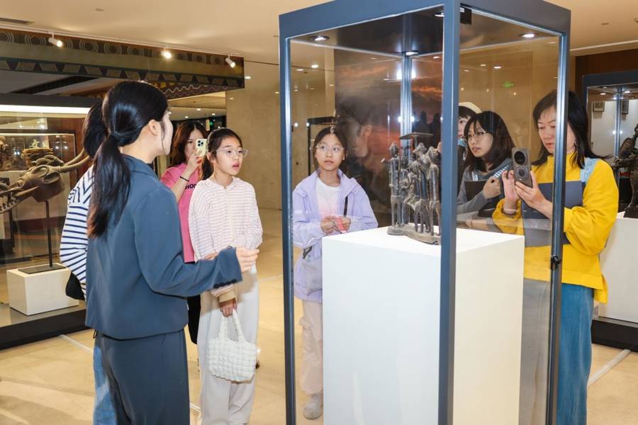 當非洲雕刻遇見弗拉門戈，博物館之夜舞動跨文化節拍