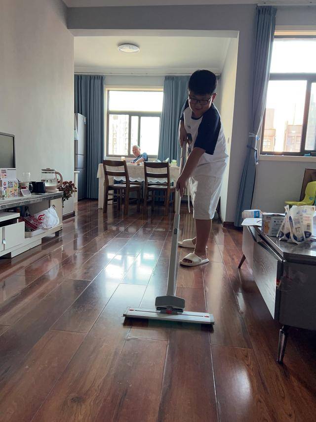 二七區藝術小學開展勞動教育主題周系列活動