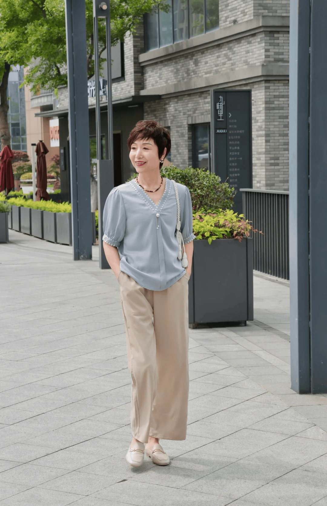 原創告別大媽風！60歲女性夏季穿搭，照抄博主模板就夠了