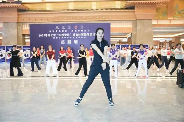 總局群體司、光明網聚焦宣傳報道湖北省“萬村女性社會體育指導員”工作，全國僅4個省份入選！