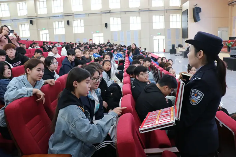 築牢青春防線 禁毒教育先行
