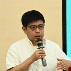 詩歌的時代性暨黃紀雲詩歌文化交流會在開封舉行