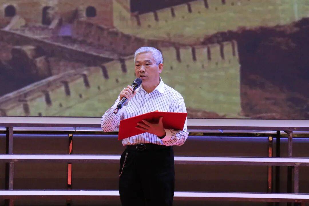 這場家庭詩歌朗誦比賽是比賽更是傳承！