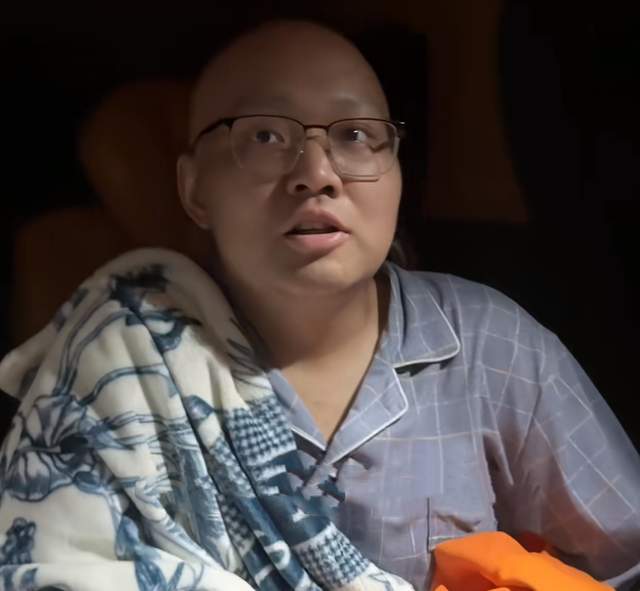 原創湖北25歲研究生王振去世！媽媽一夜白髮，最後心願為媽慶生惹淚目