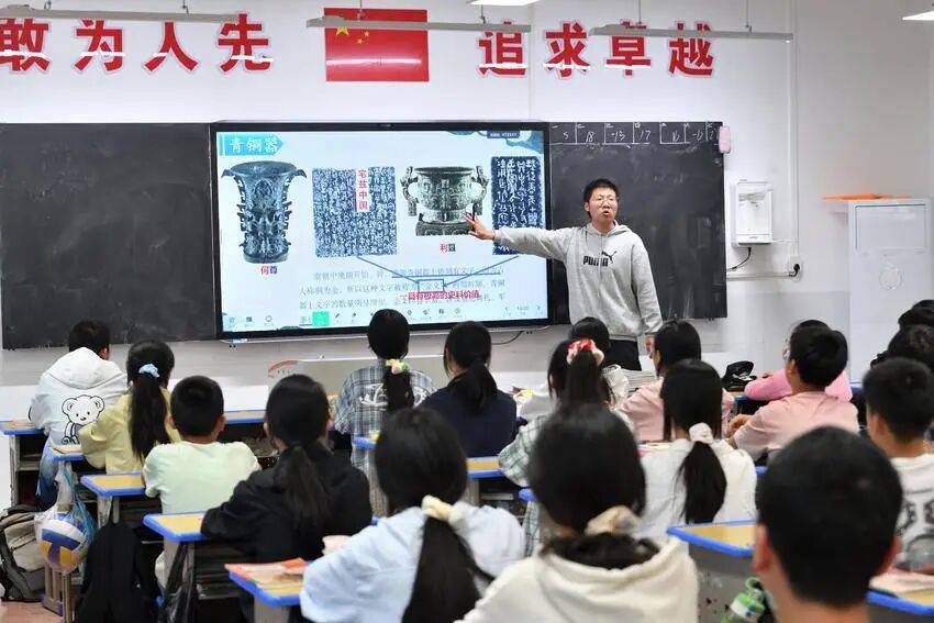 巧手塑古韻，實踐悟歷史！保康縣實驗中學讓歷史課堂“活”起來