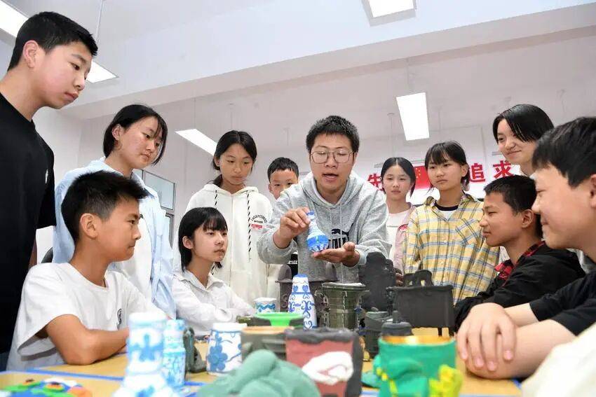 巧手塑古韻，實踐悟歷史！保康縣實驗中學讓歷史課堂“活”起來