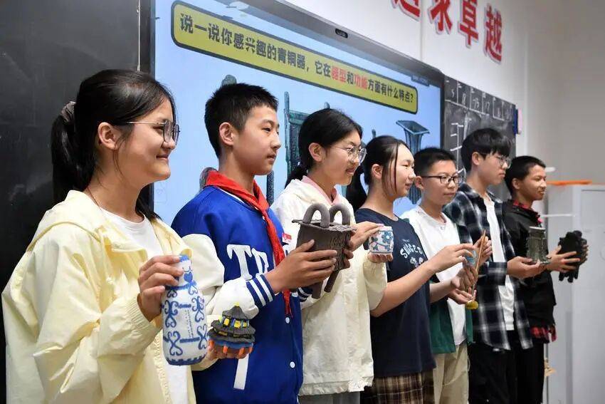 巧手塑古韻，實踐悟歷史！保康縣實驗中學讓歷史課堂“活”起來