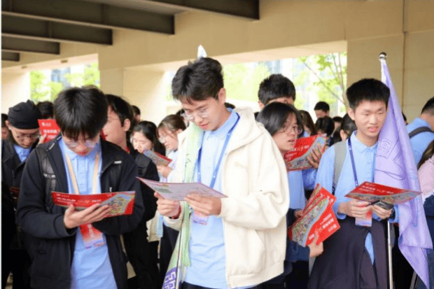 八校書院學子齊聚康復大學，共啟新型研究型大學研學之旅！