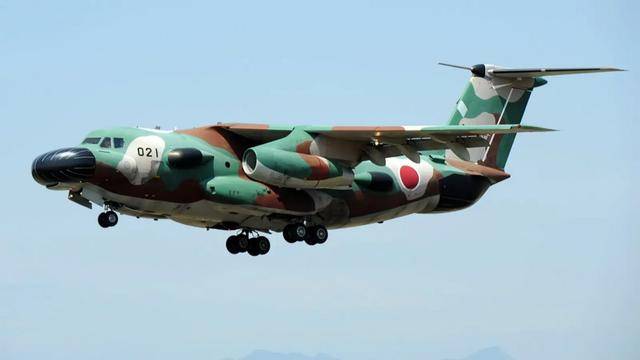 日本新型電子戰飛機EC-2引熱議 “醜”外形背後戰力升級了多少？