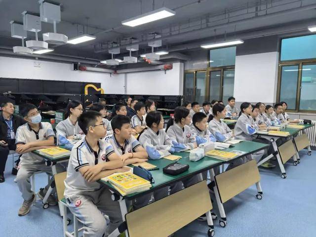 修過青藏鐵路的央企，給順義仁和中學建了一個“創新空間”