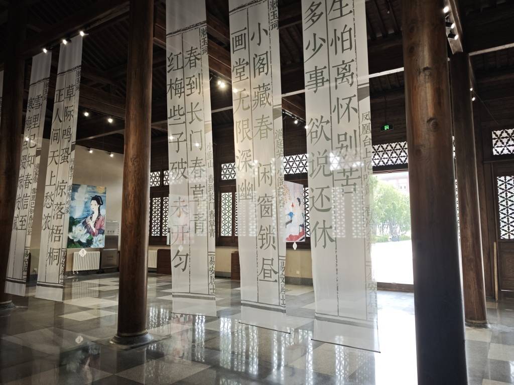 在清照詩歌藝術節上，連線詩歌與當代生活
