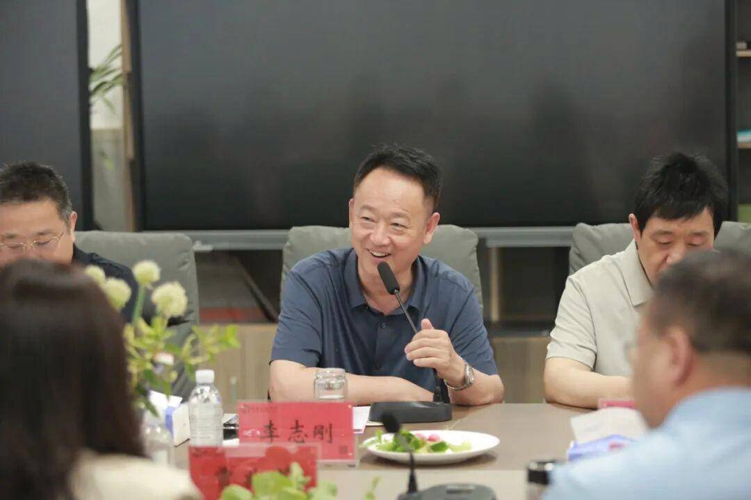 原創臨沂第六中學赴臨沂實驗中學對標交流學習舉行