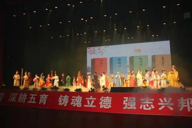 “五育”花開滿校園 輝縣市文昌小學特色展演慶“六一”