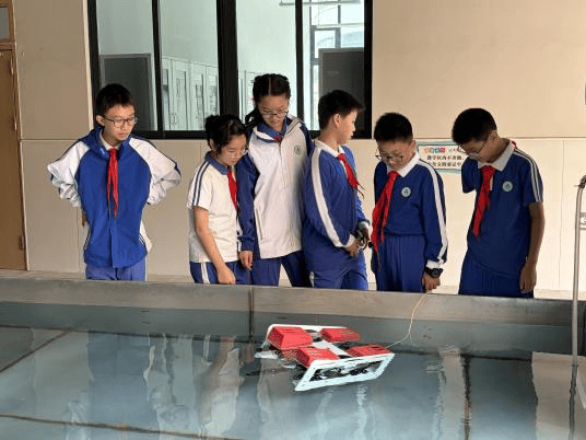 深圳中學大鵬學校開展科學教育探究實踐先行先試活動