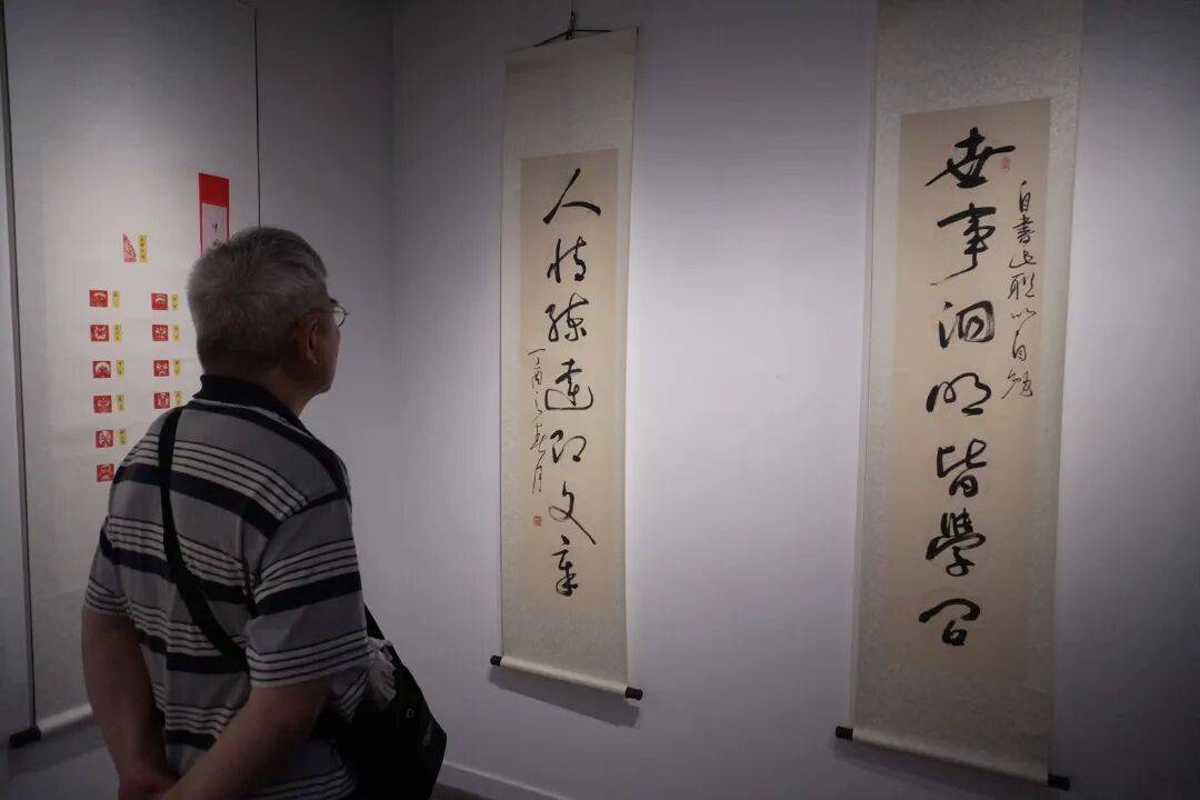 筆墨融歌韻，金石見初心！這場跨界書法篆刻展“有料”