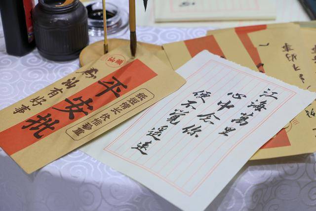 走筆天下 | 千萬“木生”下南洋書寫華人移民史詩