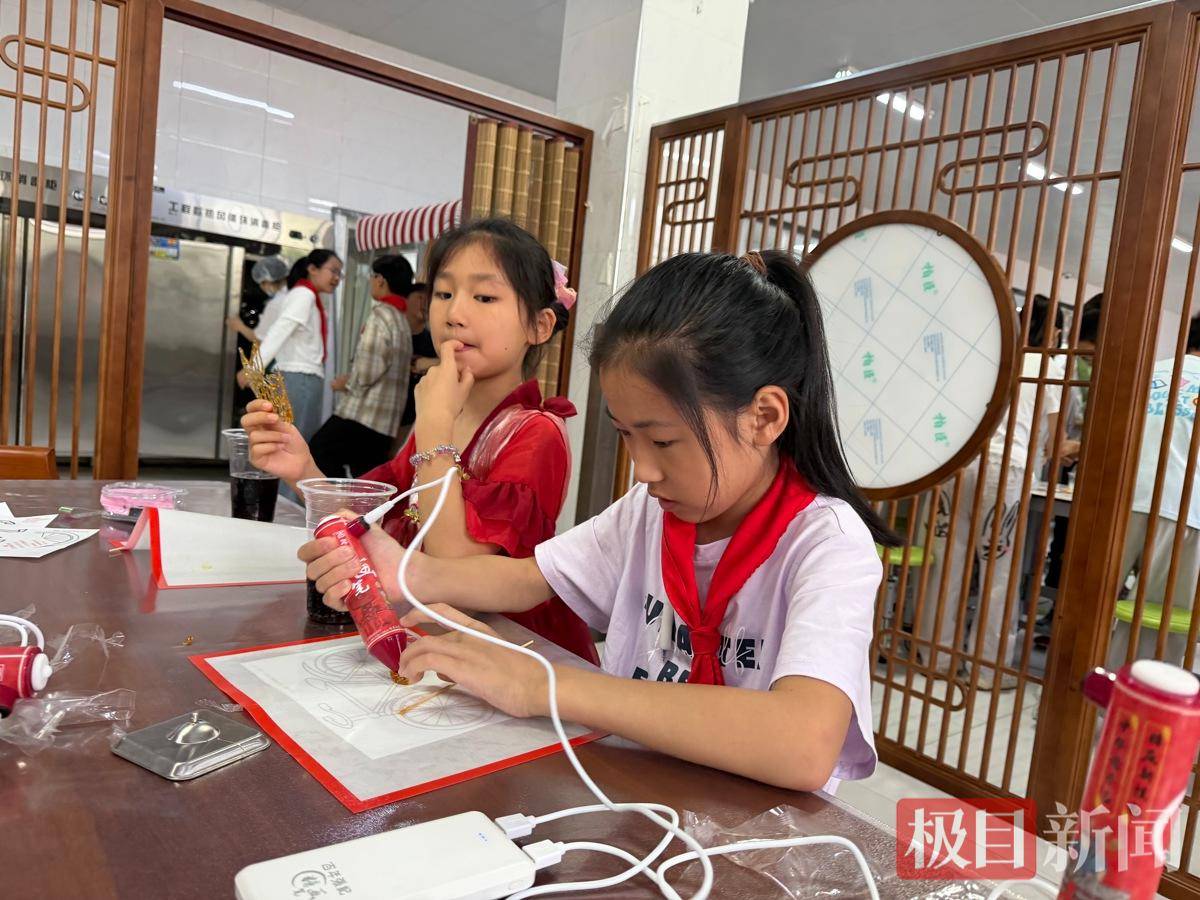 寫詩能賣錢，答題能砍價，小學創投節讓知識變現