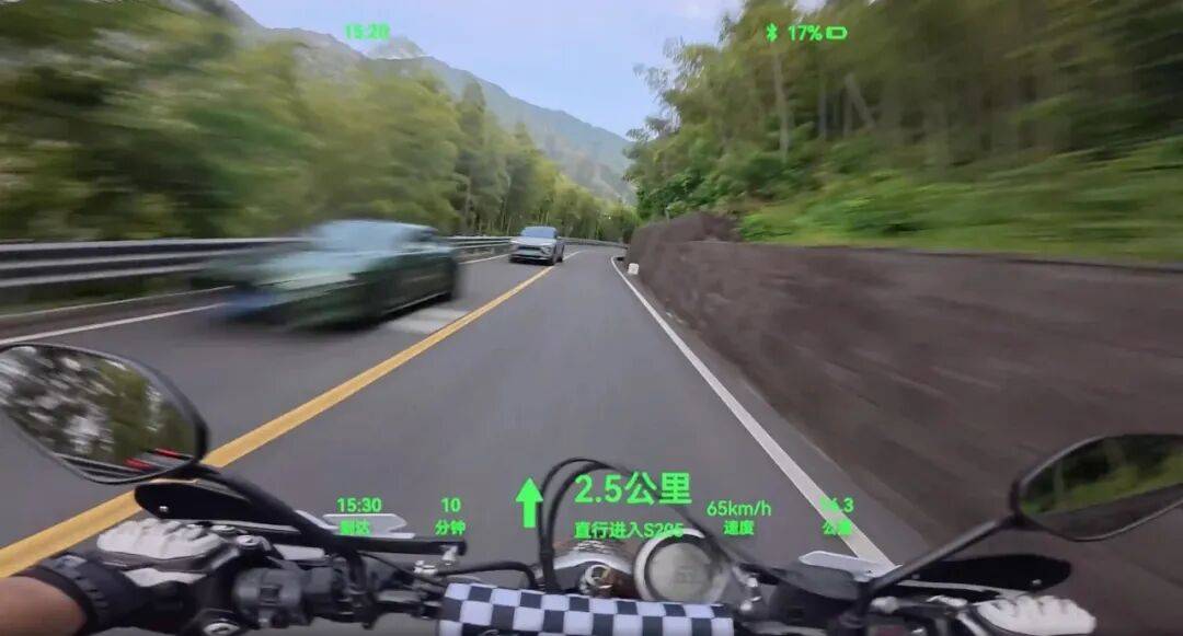 原創AI眼鏡這麼火，哪家最出圈？