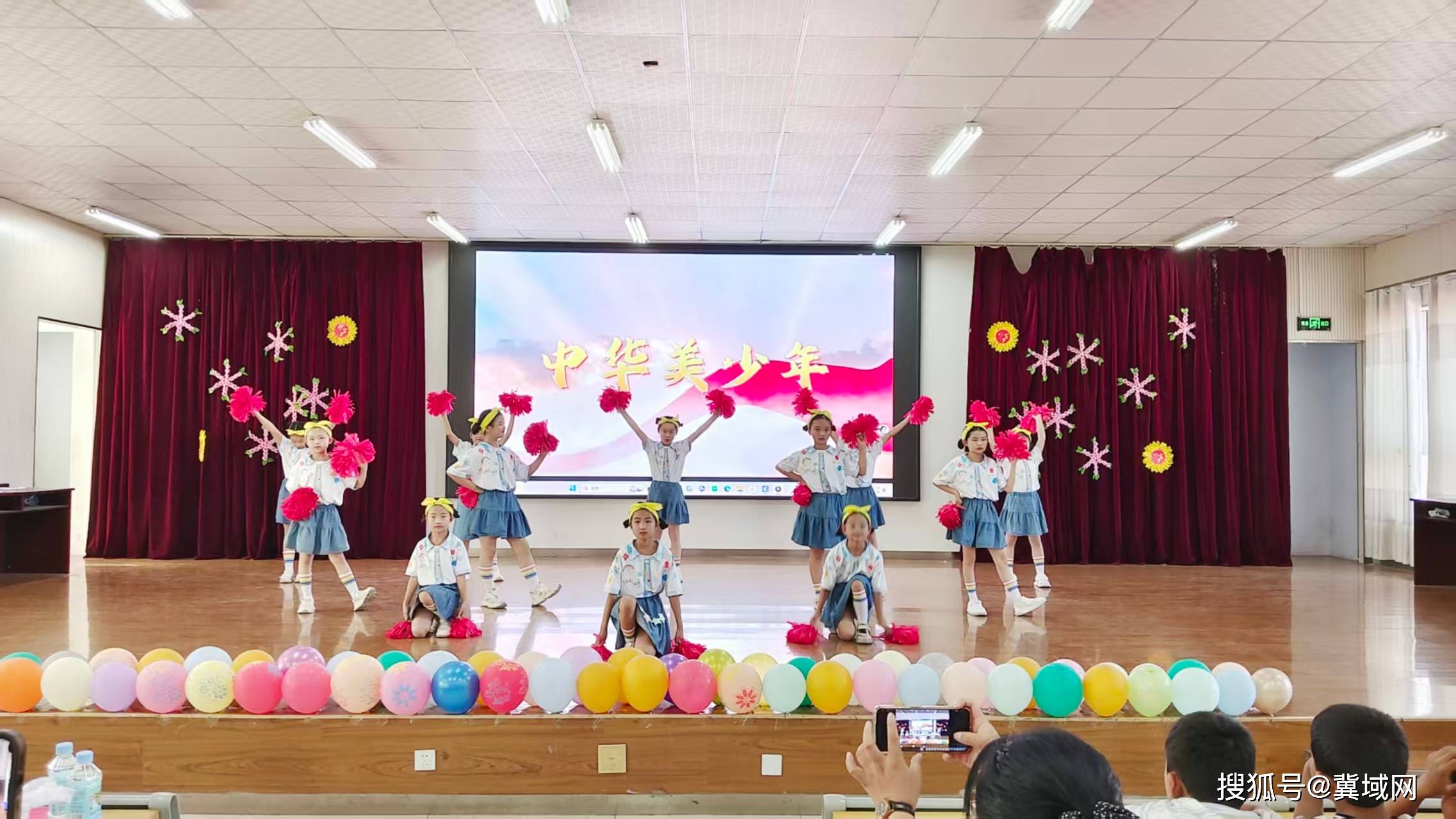 童心向黨 藝彩綻放——柏鄉縣南陽中心小學舉辦六一舞蹈專場匯演