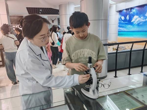 綏芬河海關開展全國科技活動周主題科普實踐活動