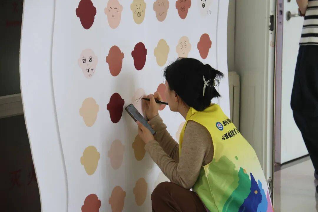 濮陽醫學高等專科學校舉辦心理健康教育專題講座