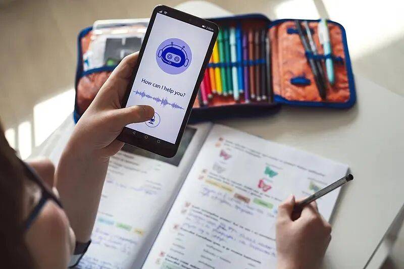 AI正在改變大學生活：清華研究生的真實使用報告