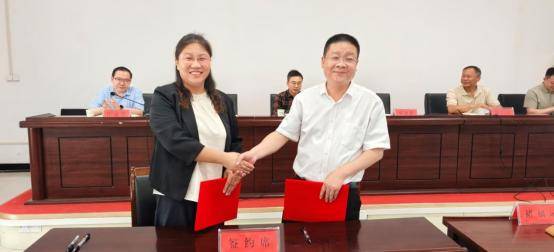 高校賦能啟新程 科研強教促發展——濉溪縣教育局與淮北師範大學教育學院簽約共建教育科研基地