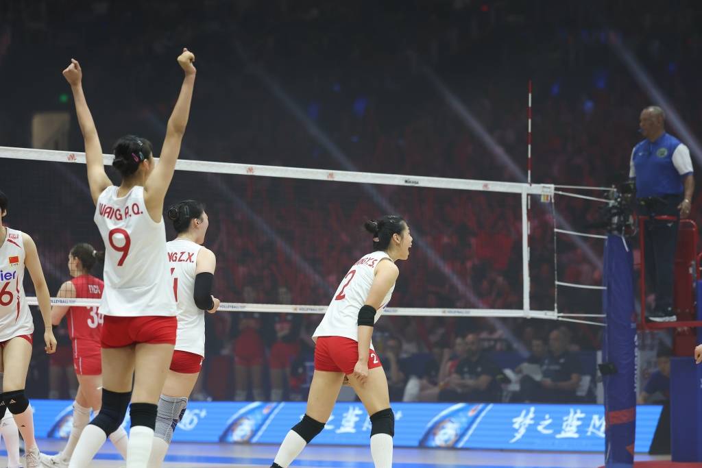 中國女排3比0擊敗塞爾維亞女排，斬獲世界女排聯賽兩連勝