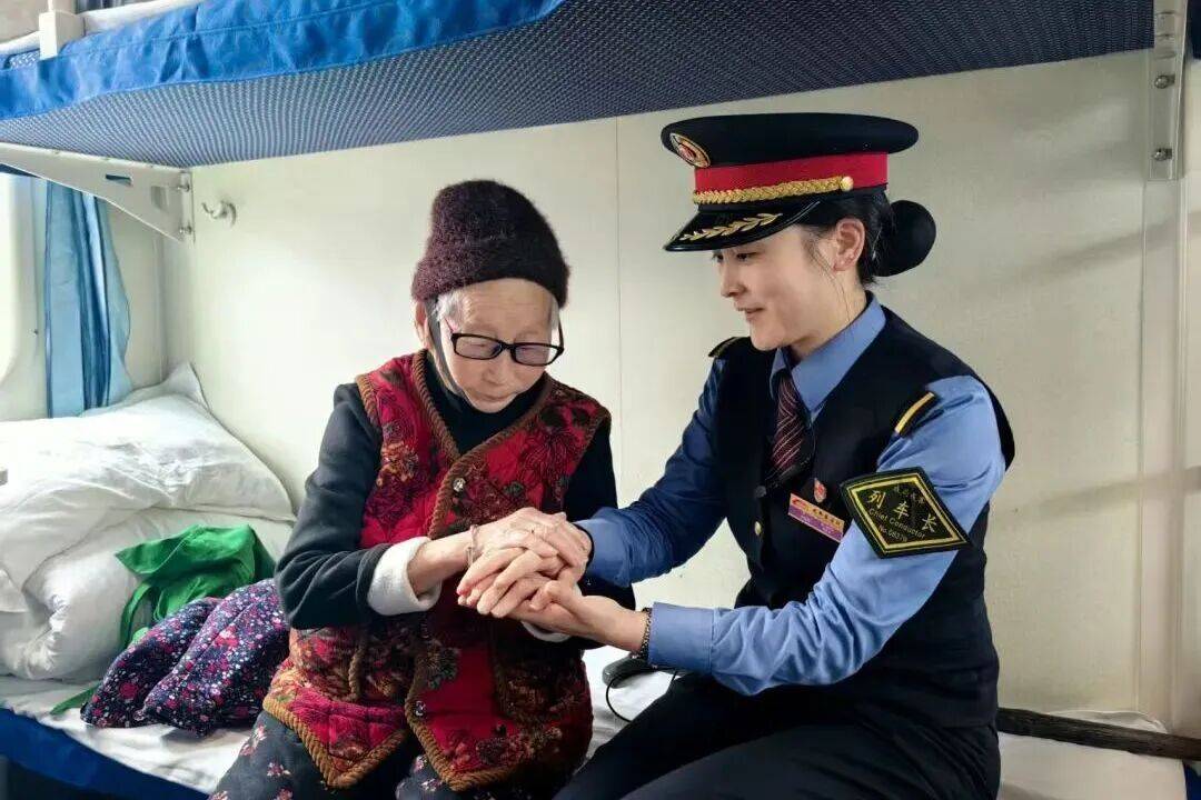 轉發收藏！最新版老年旅客乘火車攻略來了