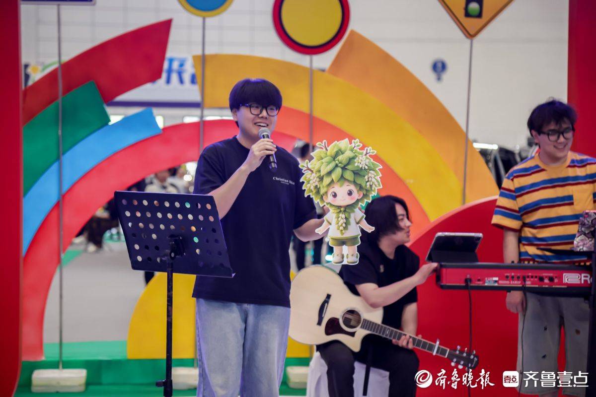 首屆槐蔭汽車嗨購節|樂隊金曲輪唱、舞者勁爆舞蹈，共同打造夏日視聽盛宴