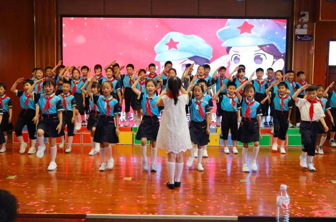 原創臨沂三河口小學開展主旋律歌曲合唱展演活動