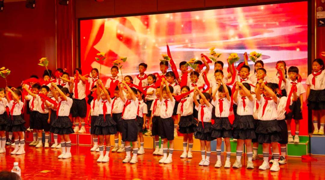 原創臨沂三河口小學開展主旋律歌曲合唱展演活動