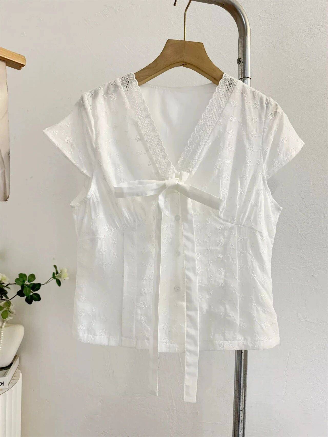 “法式刺繡小衫”太美了！連結被問爆了