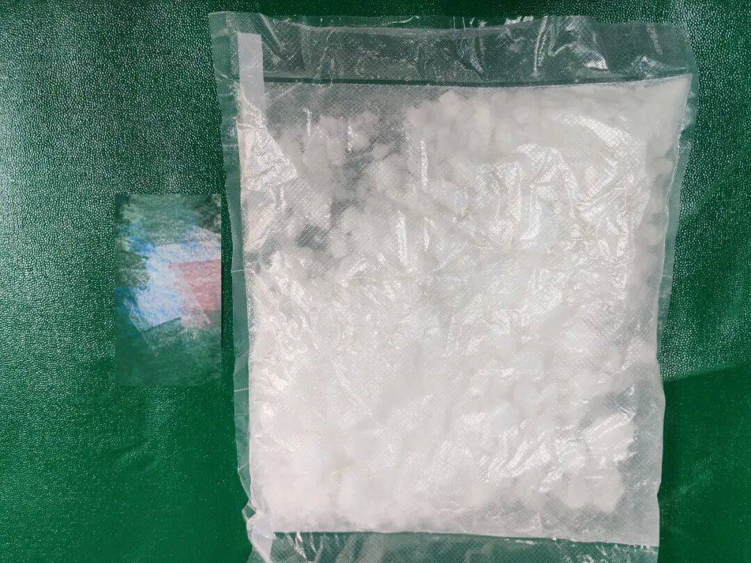 廣州海關在油漆桶內查獲一批毒品氯胺酮（俗稱“K粉”）