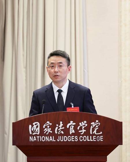 他是“白衣天使”，又是“無袍法官” 宋康：在醫學與法律間架起溝通橋樑