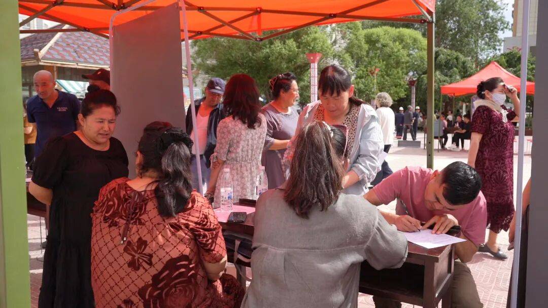 阿圖什市舉辦退役軍人專場招聘會