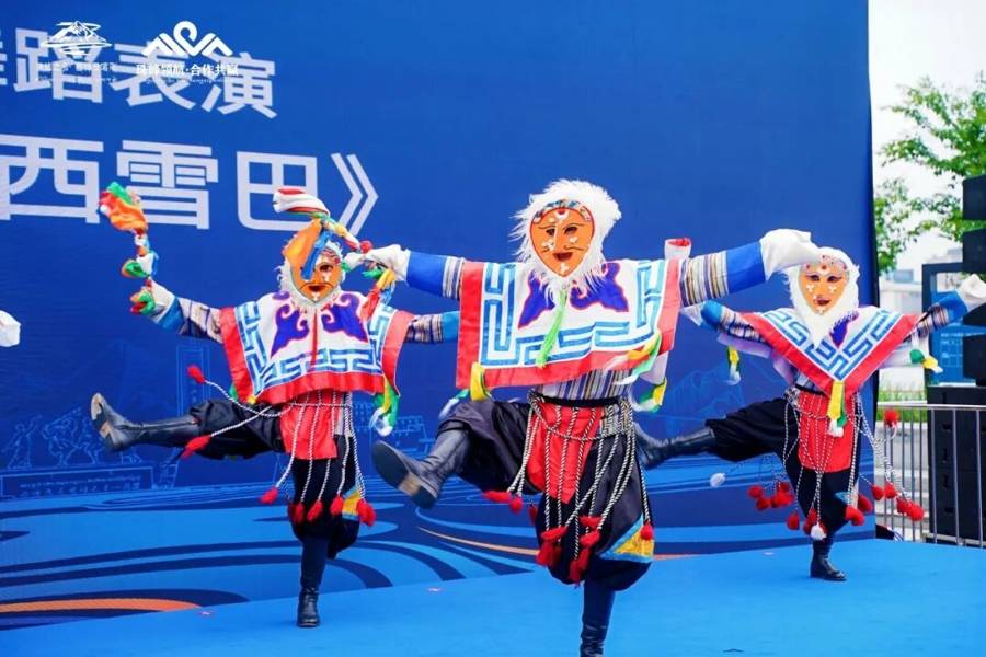 日喀則市文化和旅遊產業招商引資推介活動（上海站）昨天舉行